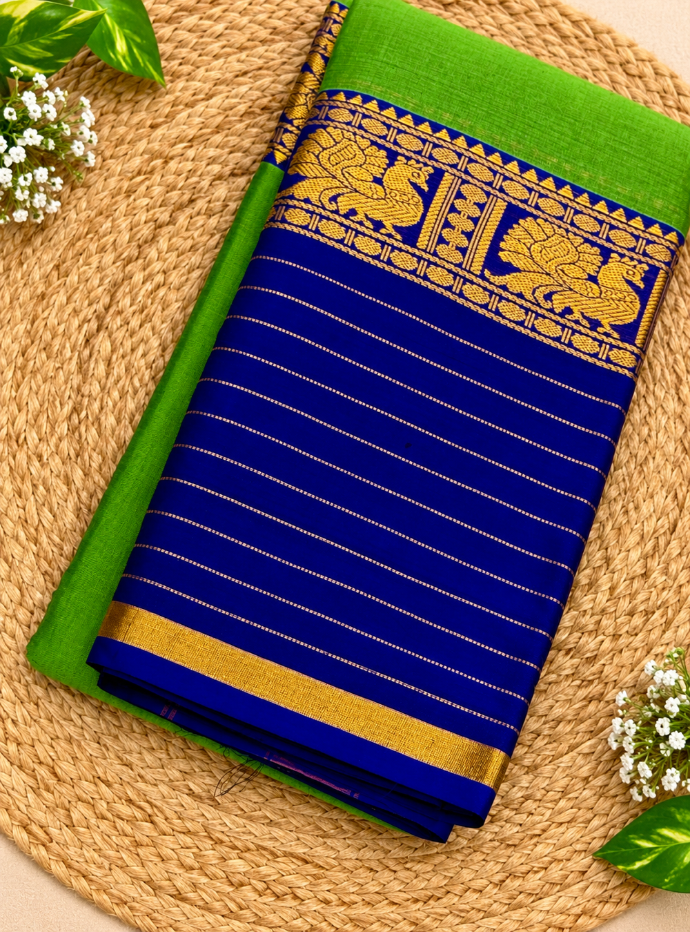 Narayanpeth Cotton Saree With Traditional Border – Green & Royal Blue